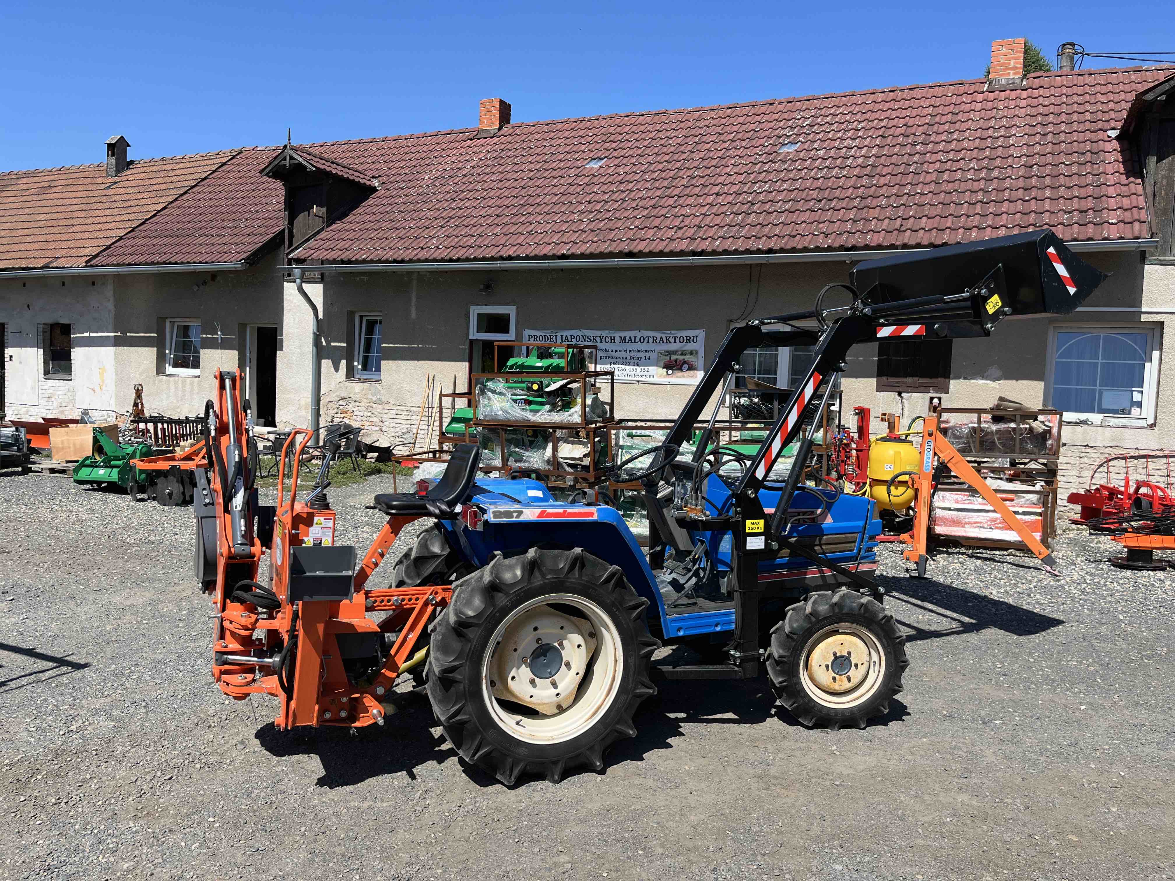 Iseki TA 267 F , 4x4 ( 02129) s novým čelním nakladačem KP-002 + nový podkop model BHM 175