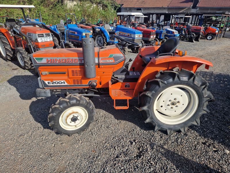 Hinomoto E 2004 D , 4x4
