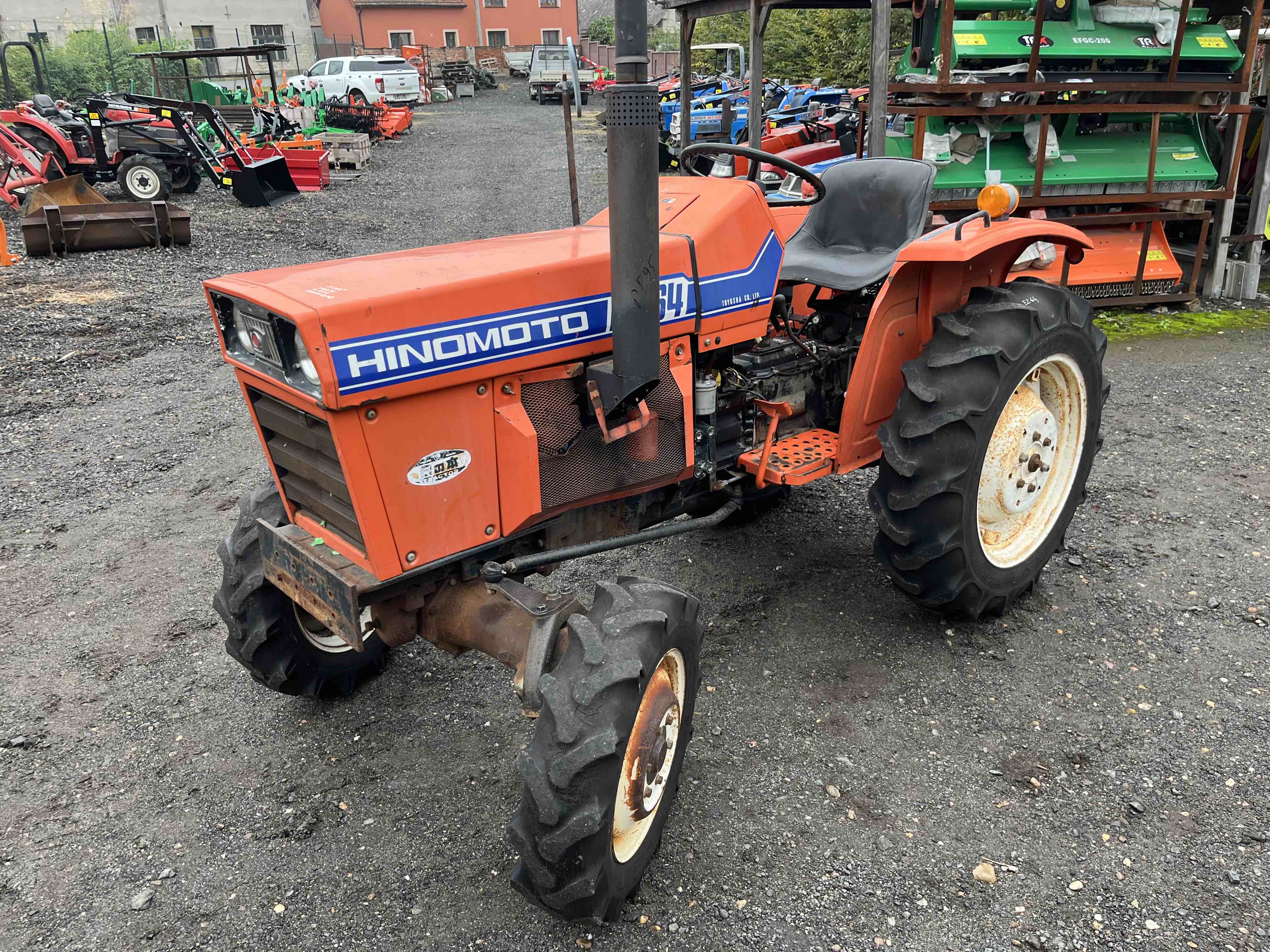 Hinomoto E 264 D , 4x4 (č.k. 00236)