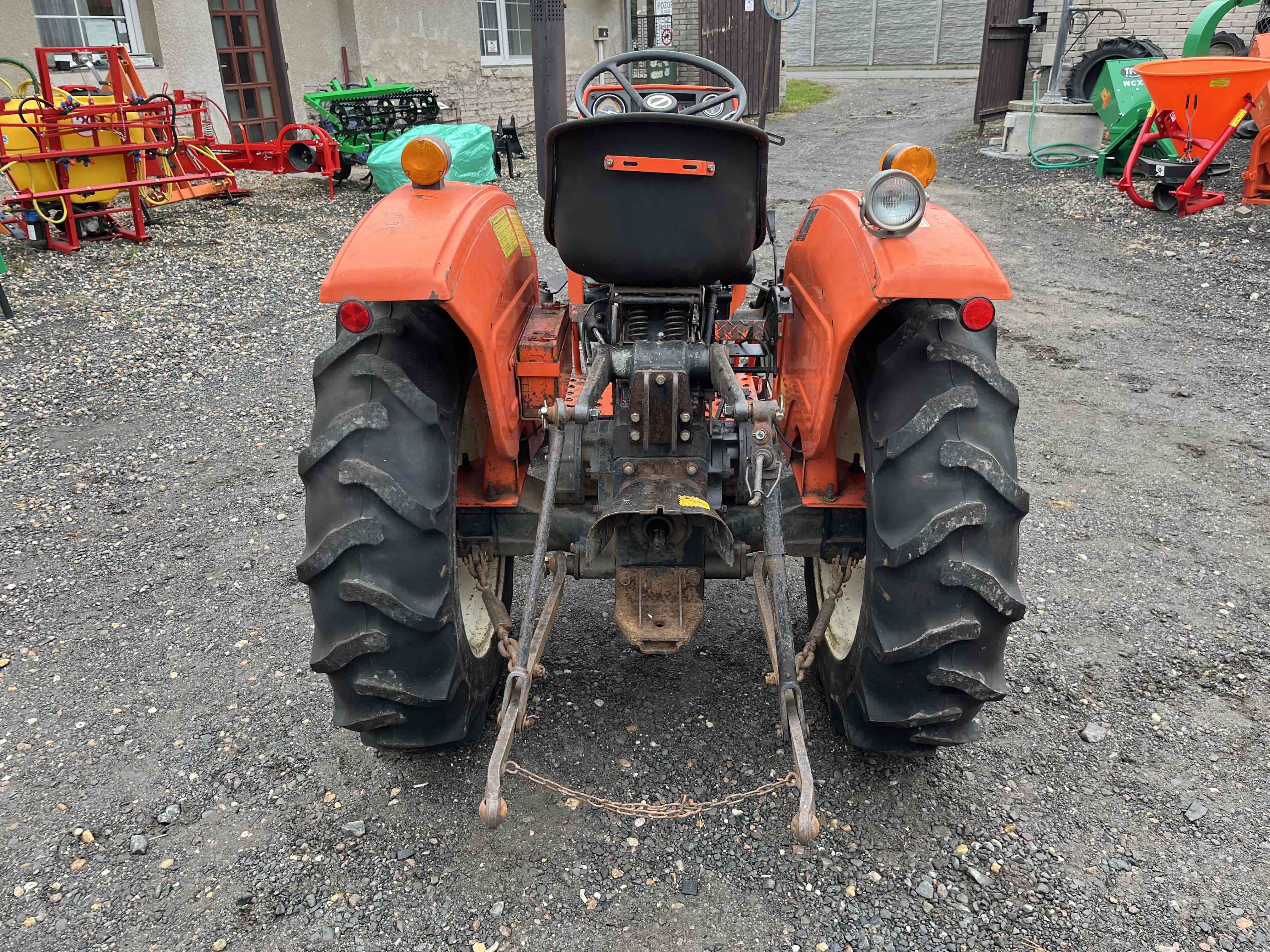 Hinomoto E 264 D , 4x4 (č.k. 00236)