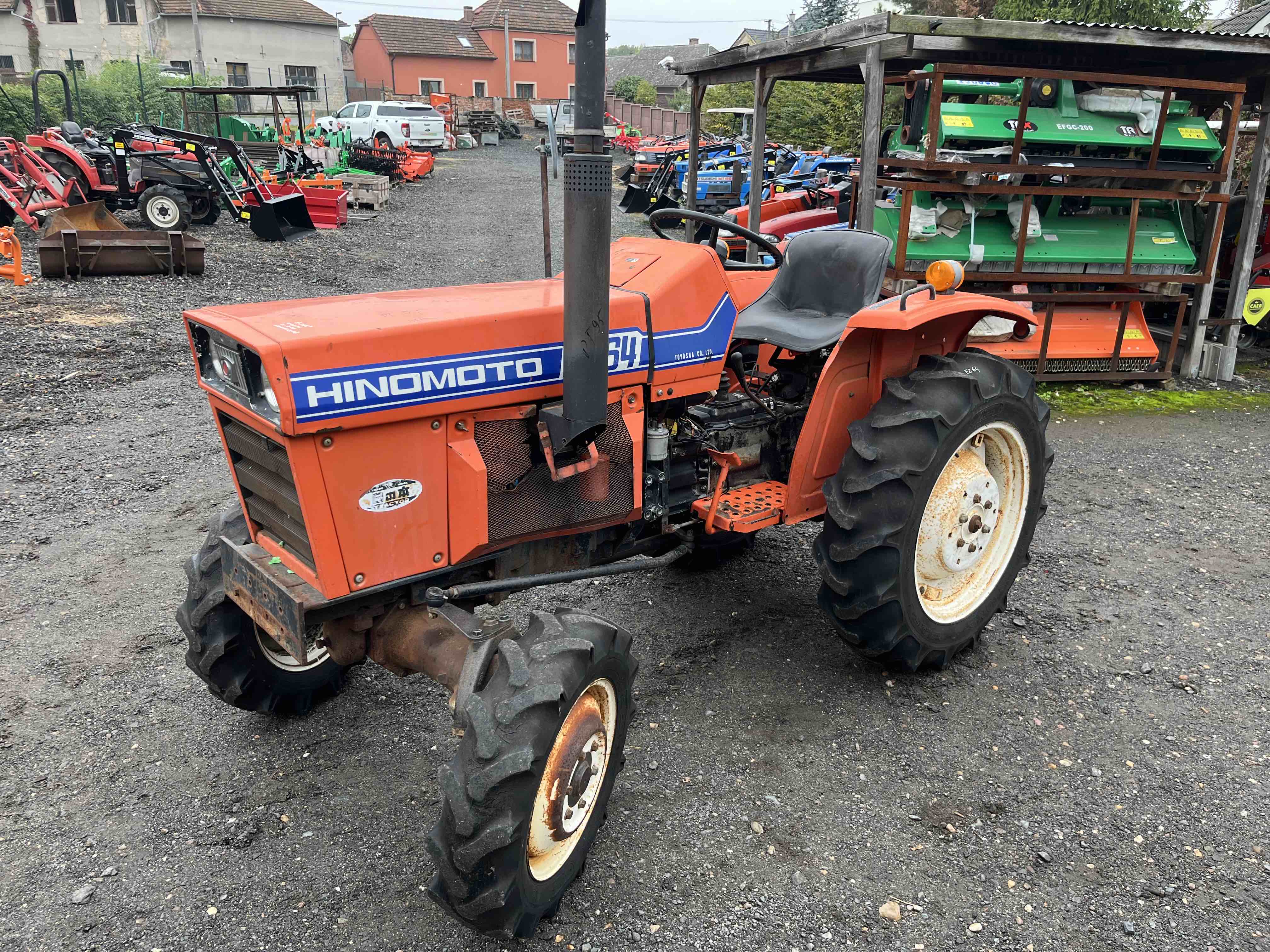 Hinomoto E 264 D , 4x4 (č.k. 00236)