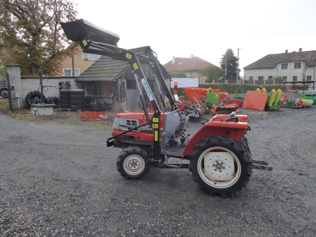 Kubota GL 19  4×4 s novým čelním nakladačem KP-002 ( č.k. 32938)