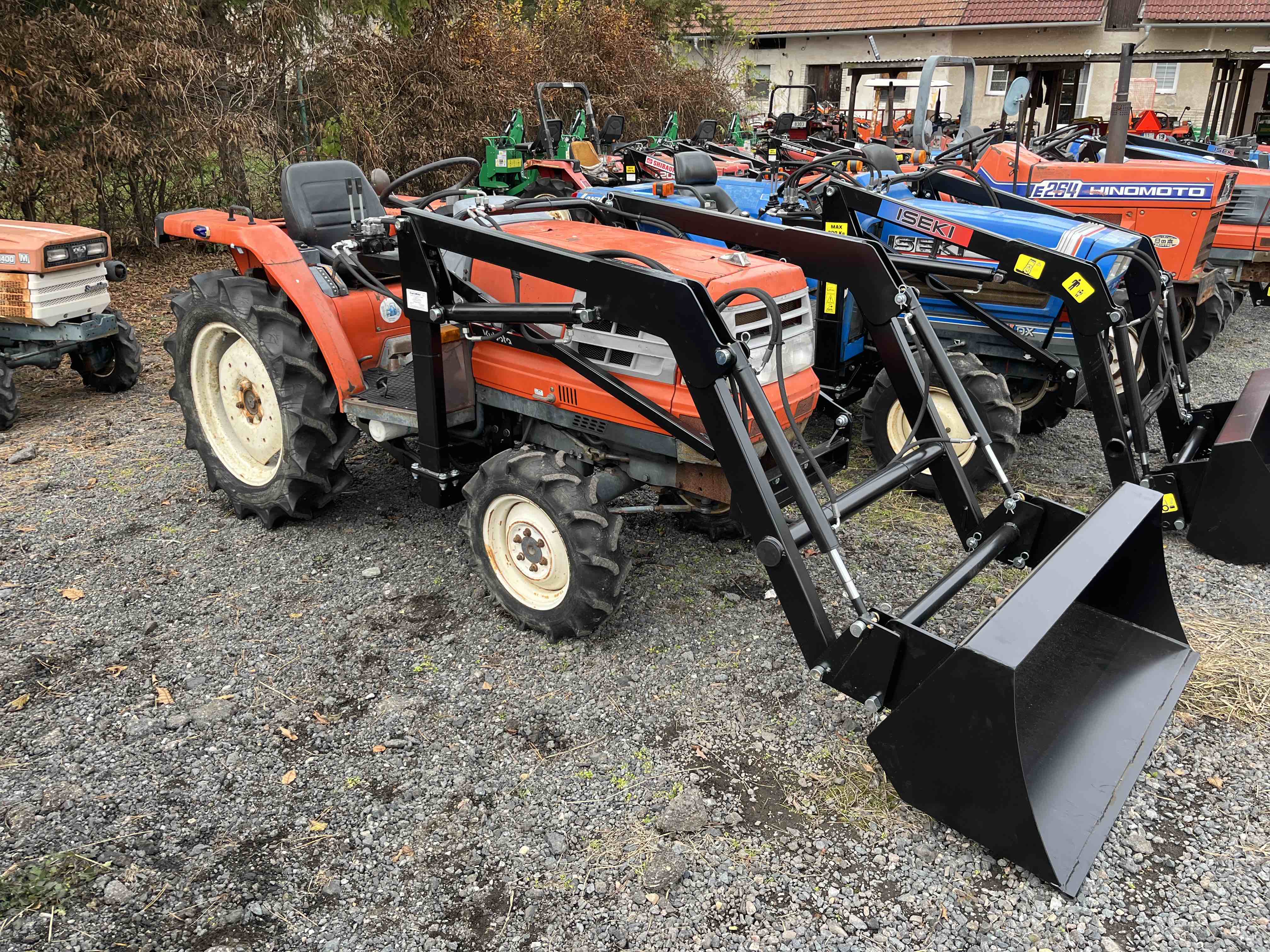 Kubota GL 23 D , 4x4 ( č.k. 28438) s novým čelním nakladačem KP-002