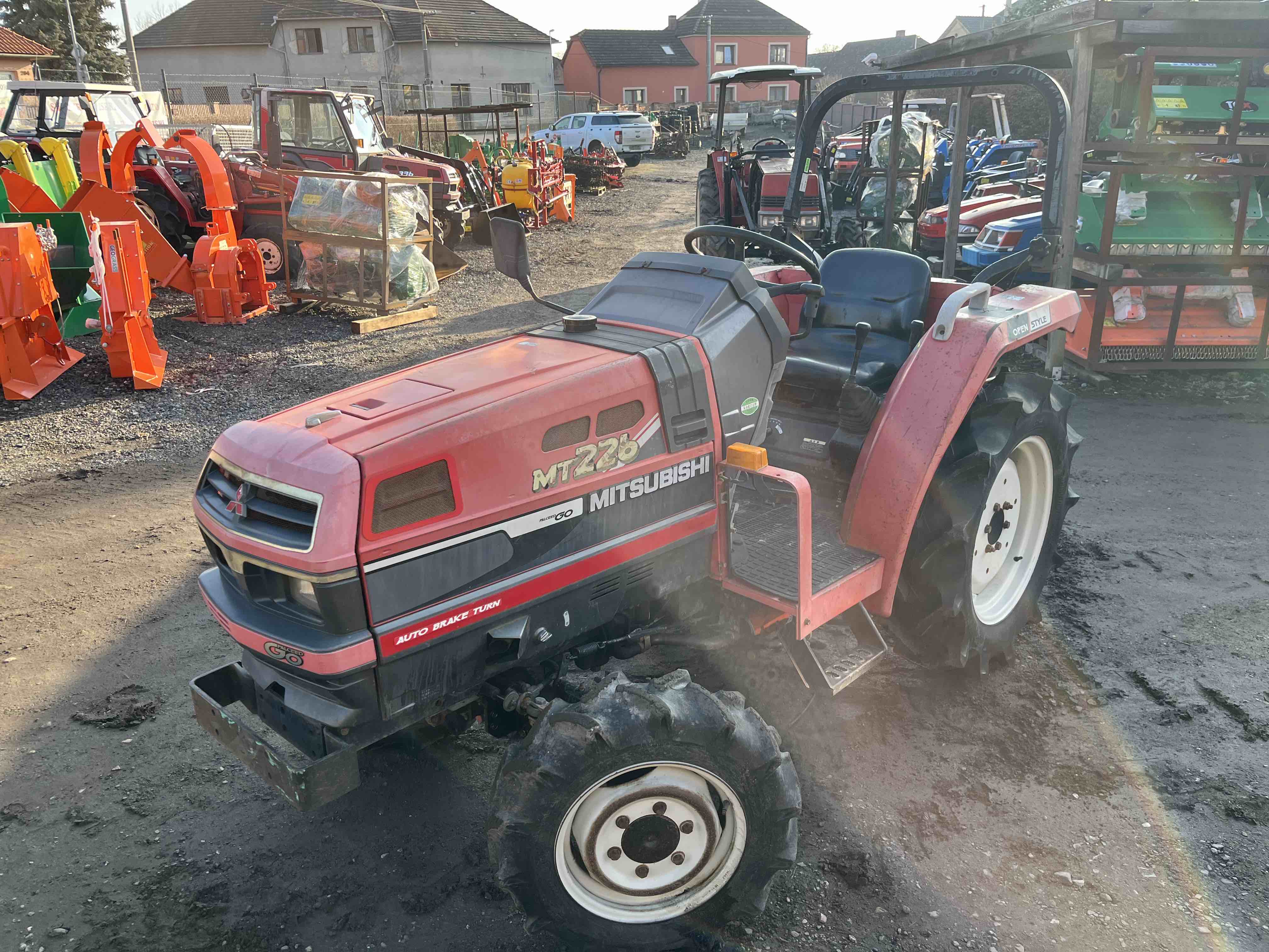 Mitsubishi MT 226 D , 4x4 ( č.k. 75195)