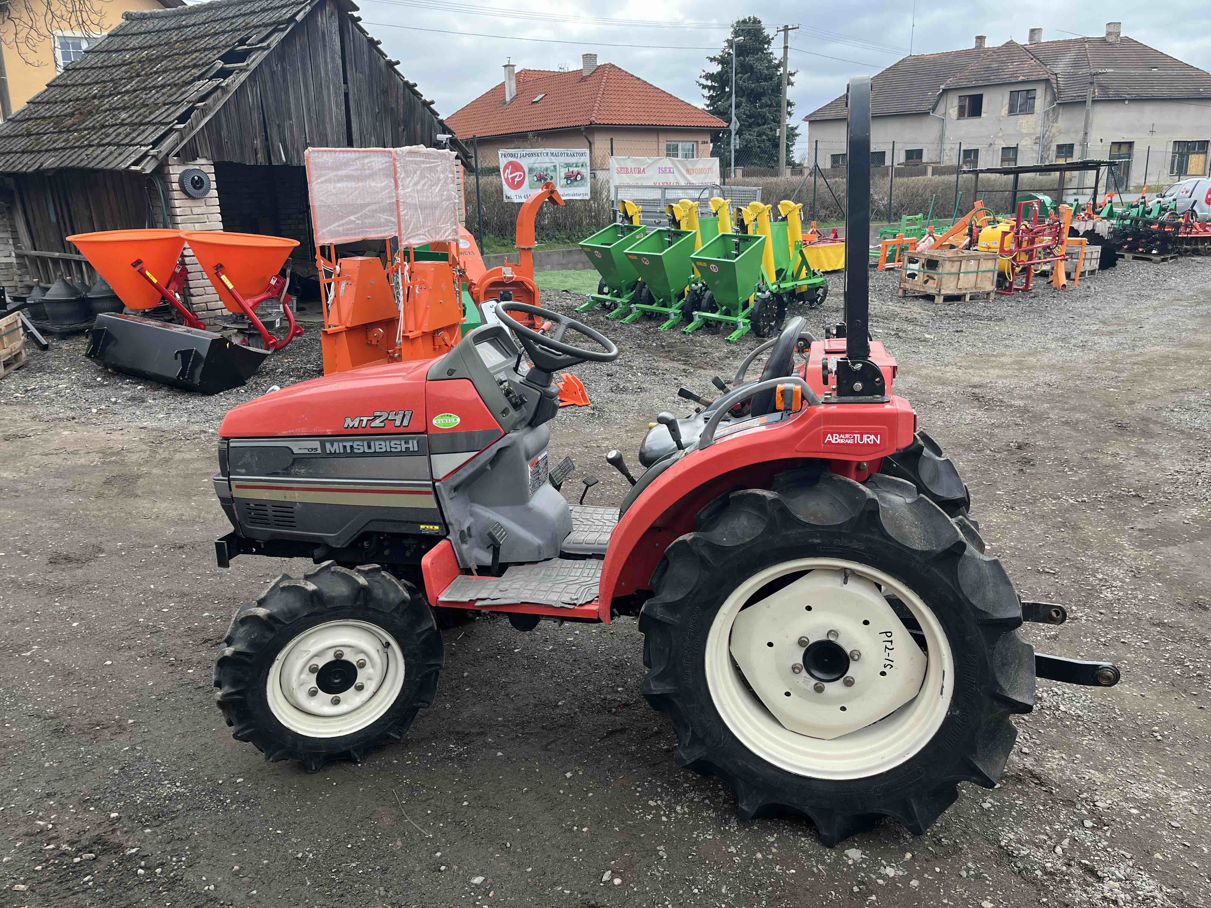 Mitsubishi MT 241 D , 4x4 ( č.k. 50715)
