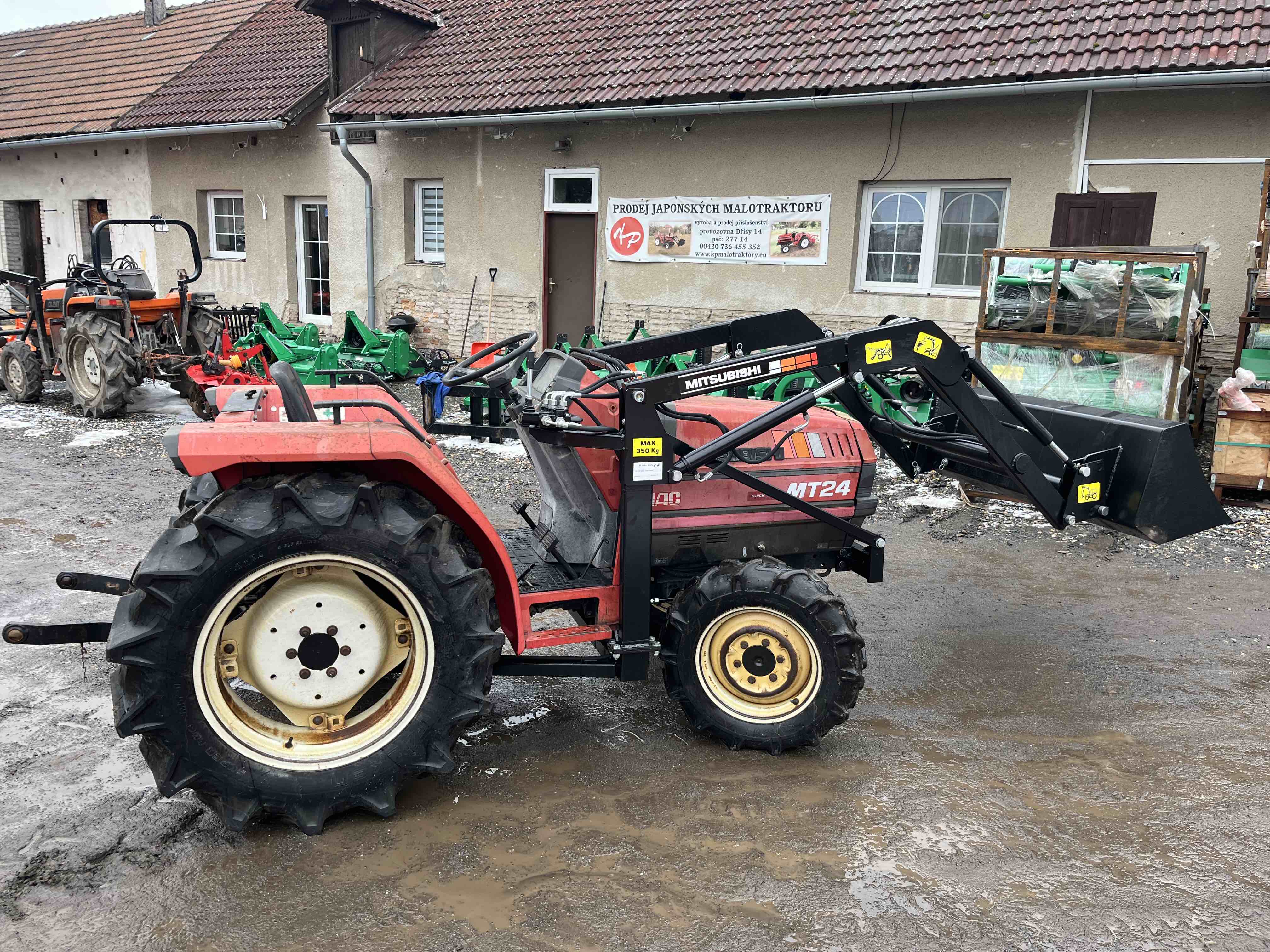 Mitsubsihi MT 24 D , 4x4 č.k. 53935 s novým čelním nakladačem KP-002 